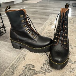 Doc Martin Leona boot size 10